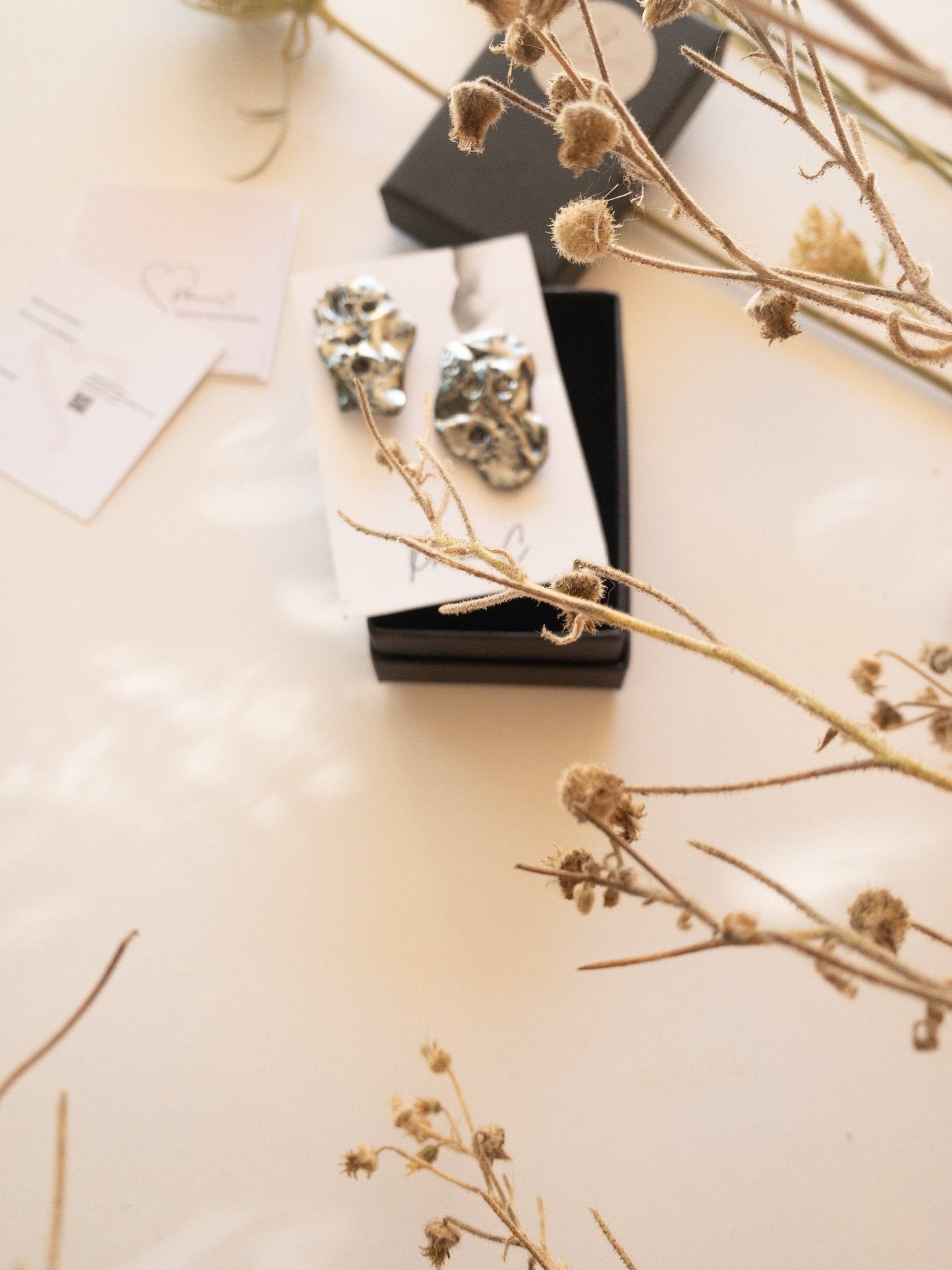 al*G*as - Orecchini scultura medi artigianali in ceramica silver - PhaniaC