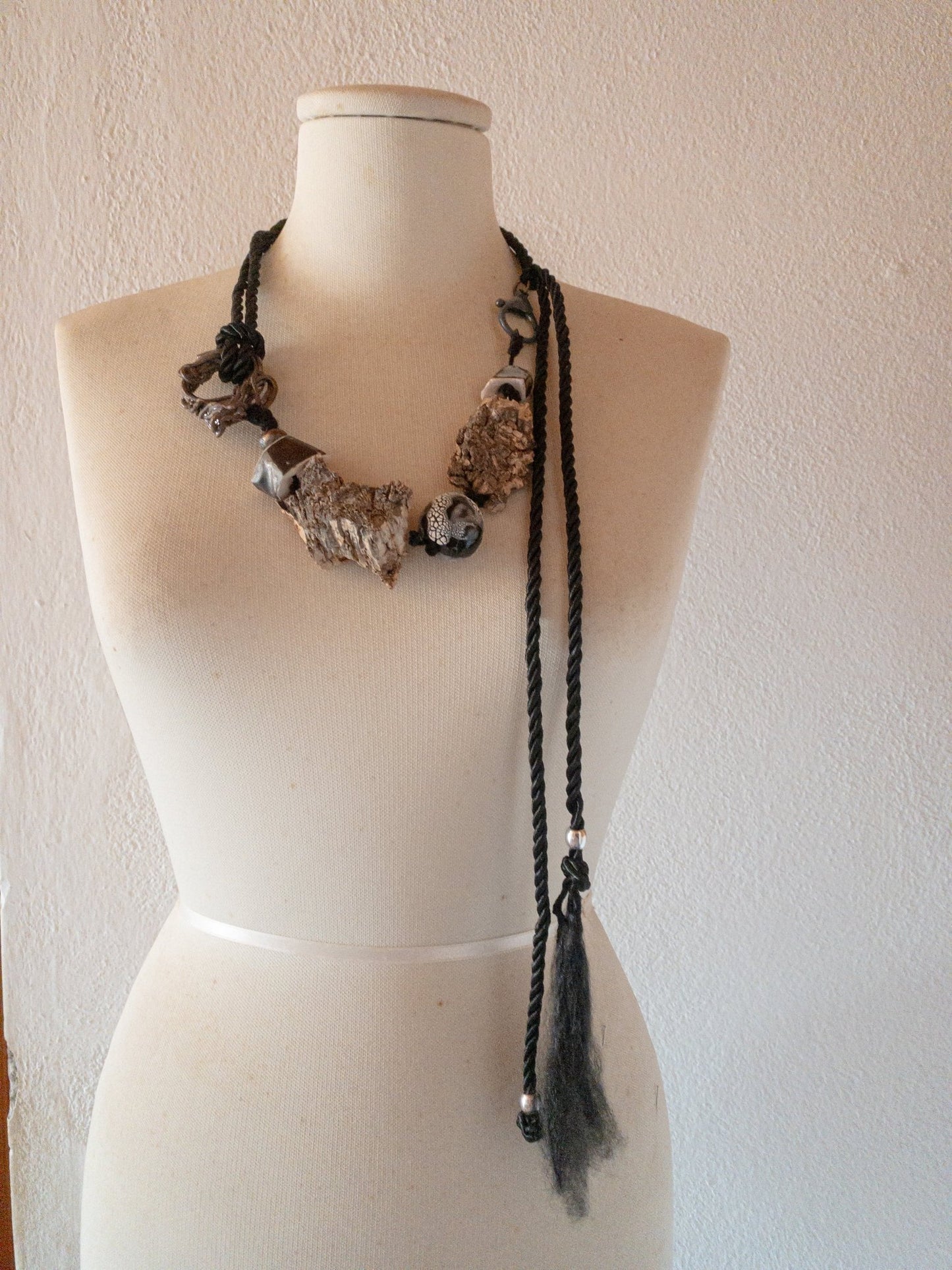 Gerrei Necklace- Collana artigianale in sughero e ceramica - PhaniaC