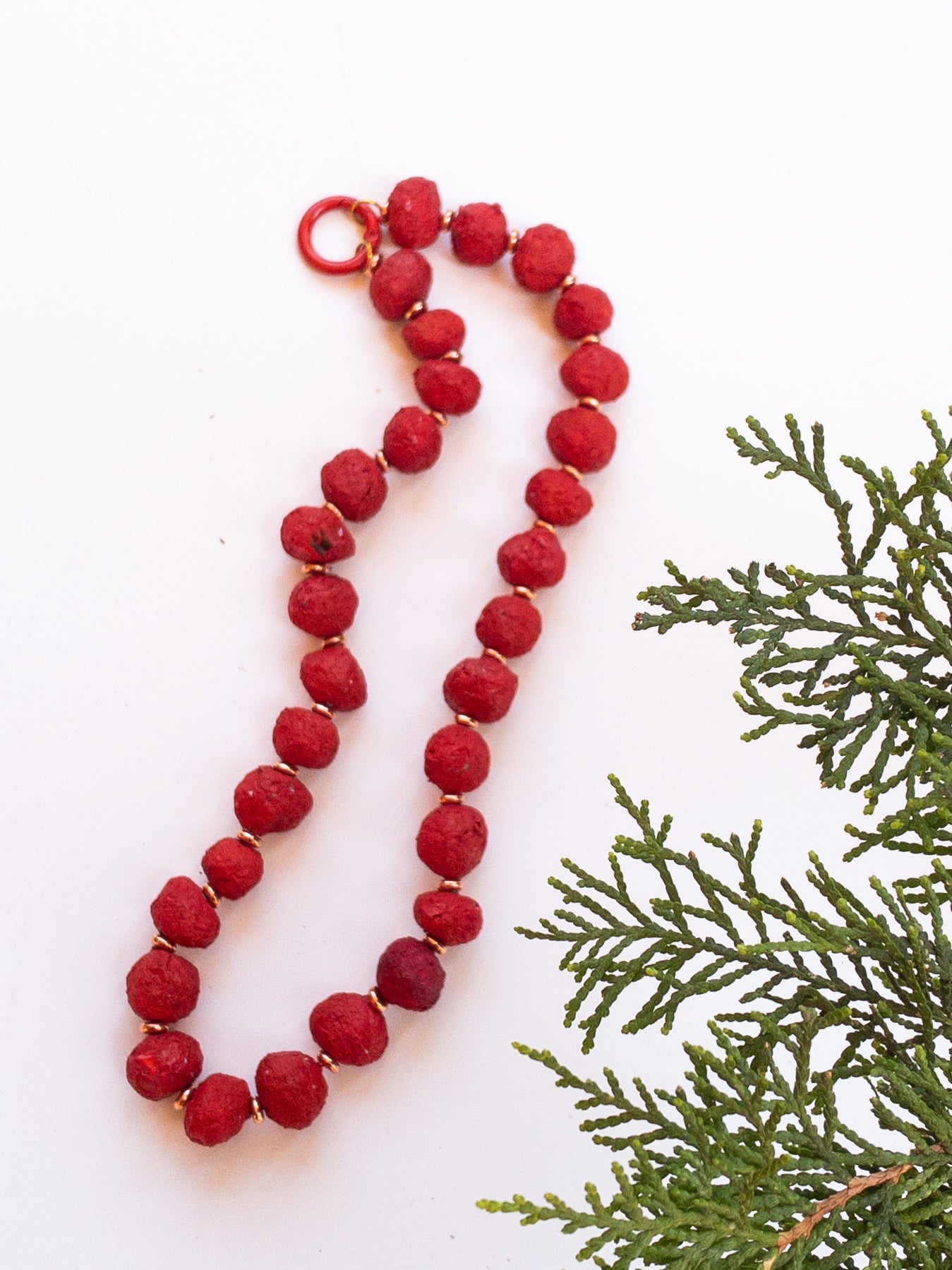 Pa*per - Girocollo artigianale in carta riciclata colorata corta - PhaniaC