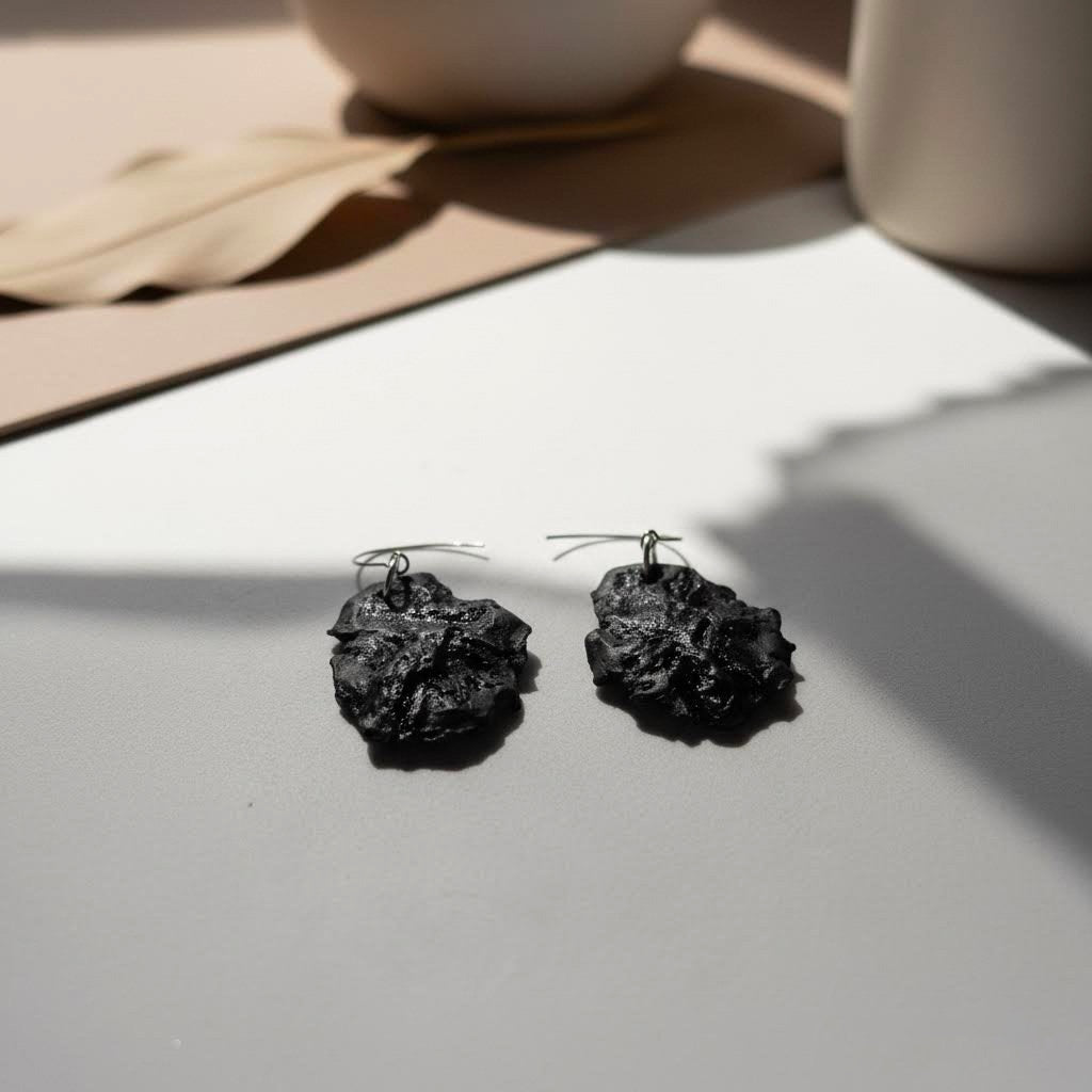 Orecchini artigianali Perda Niedda in gres nero e argento 925- phaniac