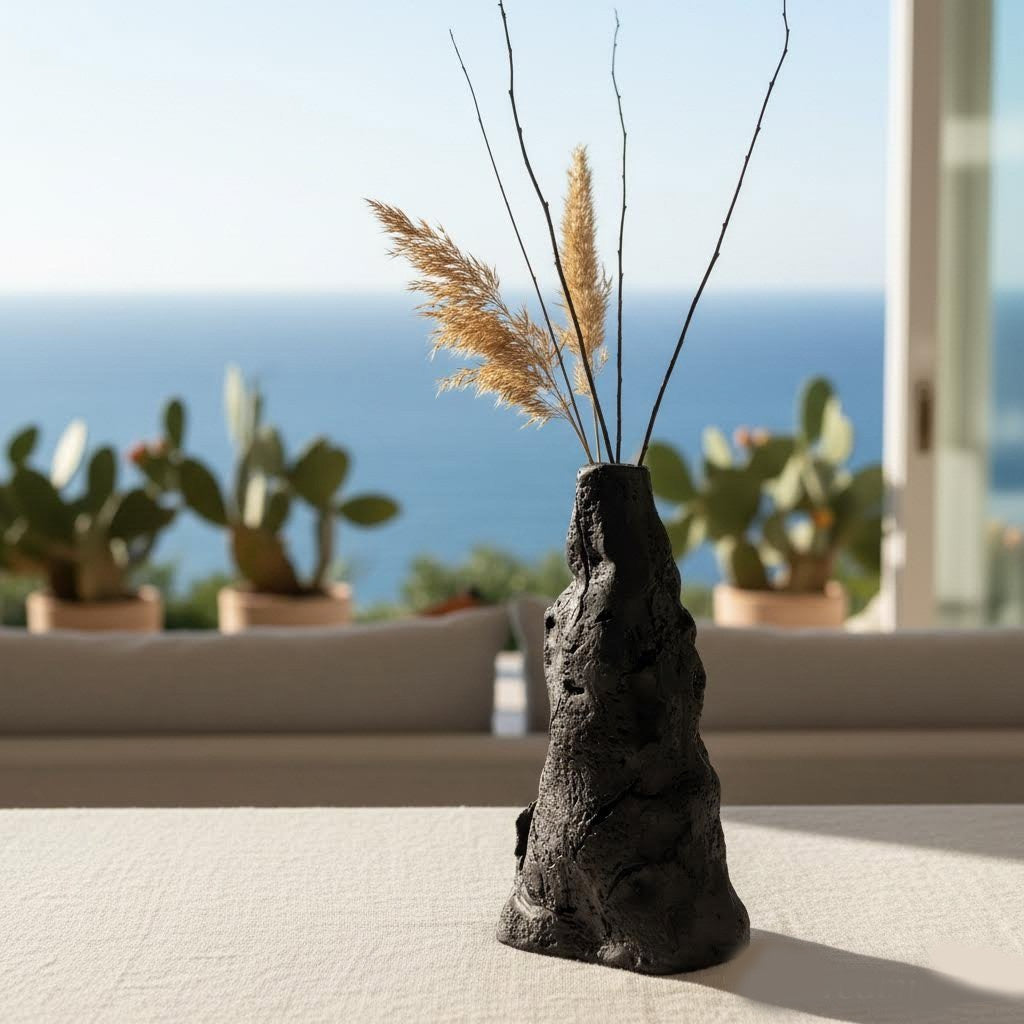 vaso scultura irregolare perda niedda in gres nero-phaniac