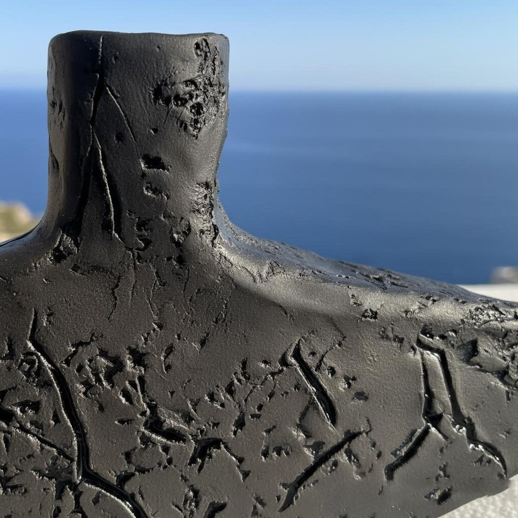 vaso scultura mezzaluna perda niedda in gres nero-phaniac