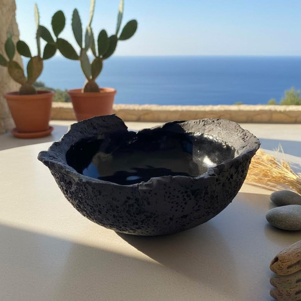 Perda Niedda- Ciotola scultura in ceramica nera