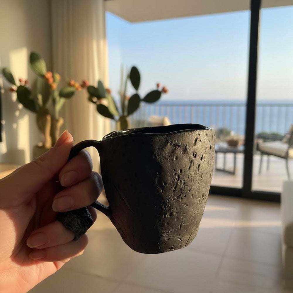 Perda Niedda- Tazza Mug artigianale in ceramica nera