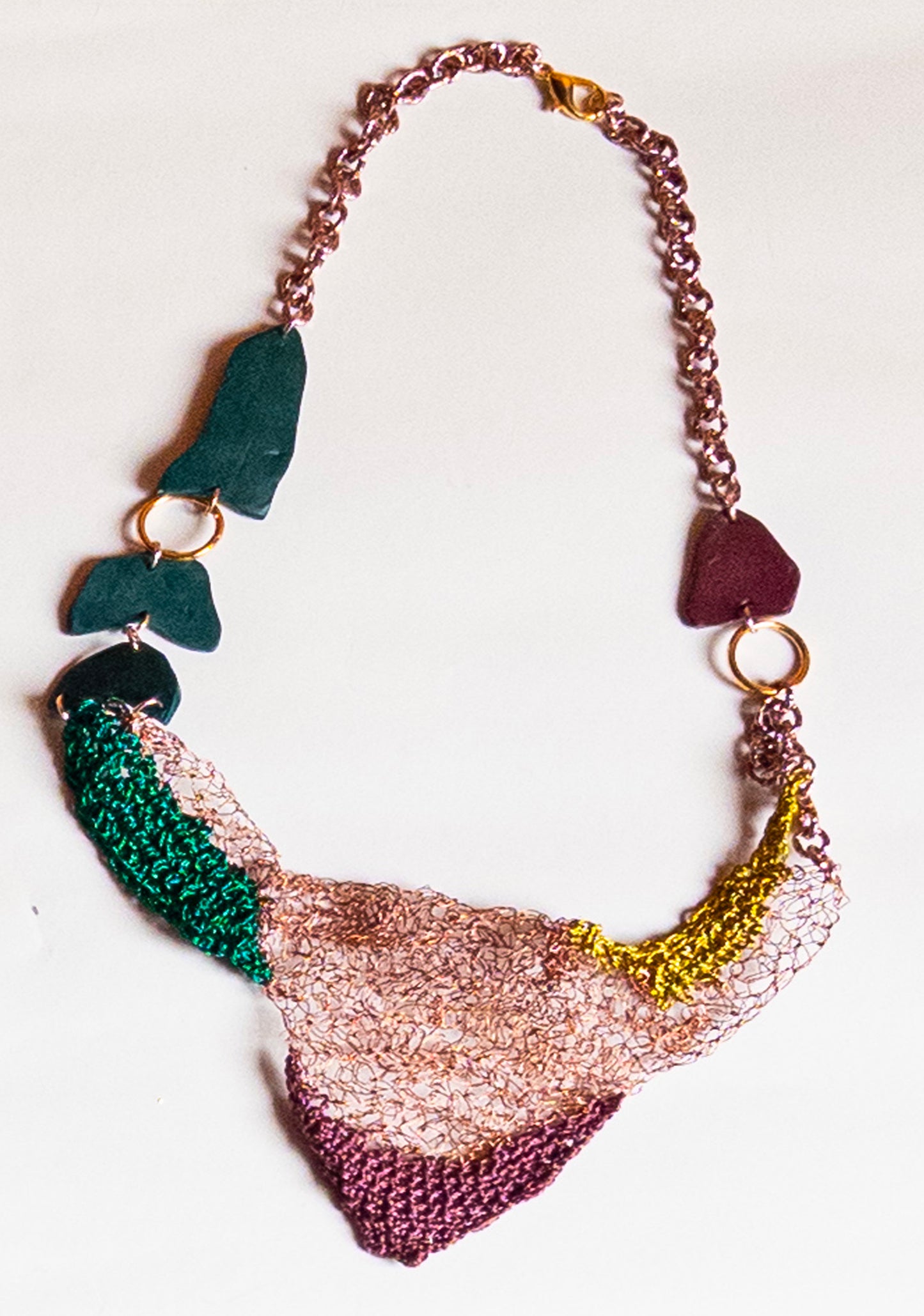 Collana artigianale Filus  Scirocco in crochet di rame e viscosa multicolor-Phaniac