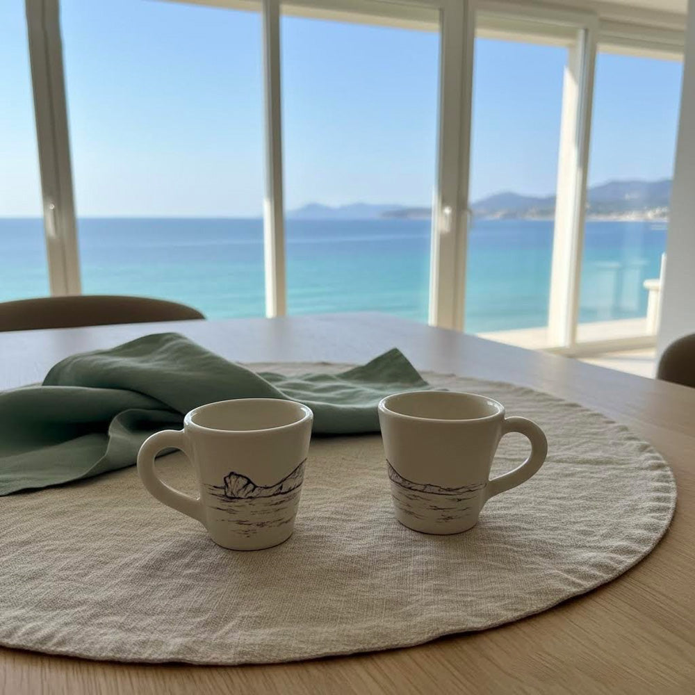 tazzina da caffe' artigianale dipinta a mano-capo Caccia- Alghero